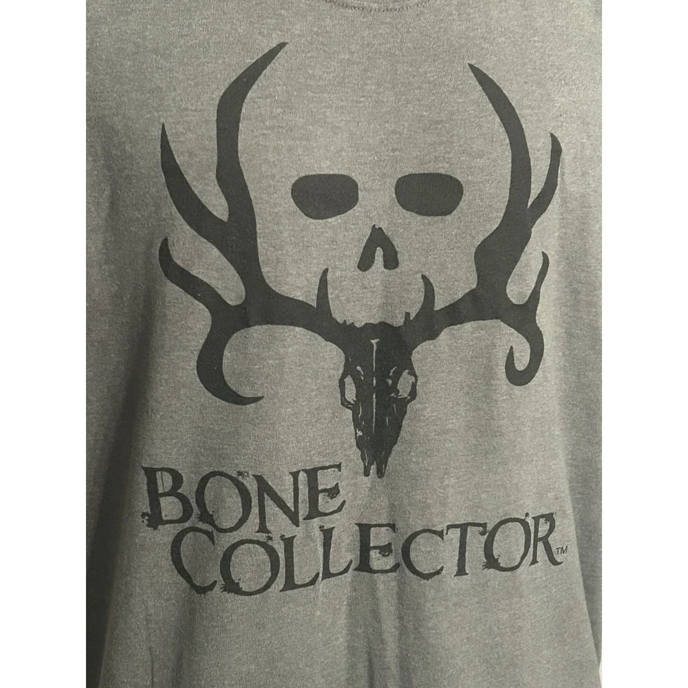 The Bone Collector‎ T-shirt Men's Size Large Green Short Sleeve